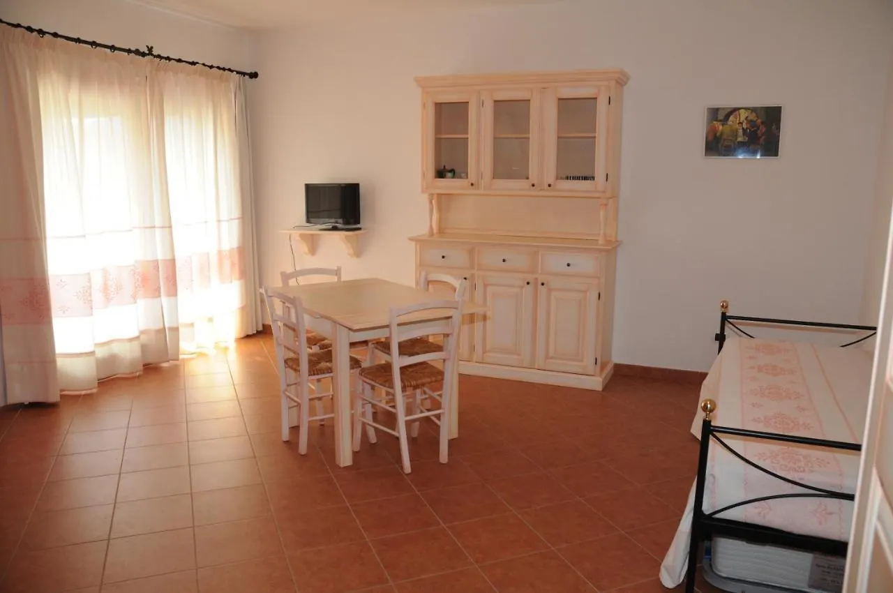 Il Borgo Di Punta Marana Aparthotel Golfo Aranci
